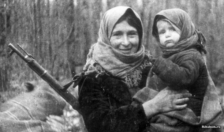 Мамы во время войны. Женщины матери в годы войны.